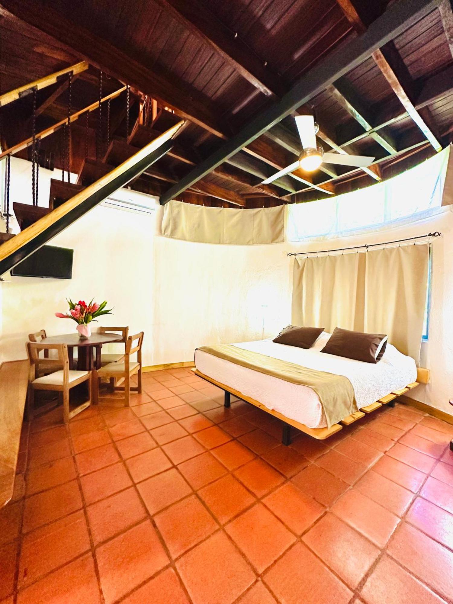 Hotel Luna Llena Tamarindo Exterior foto
